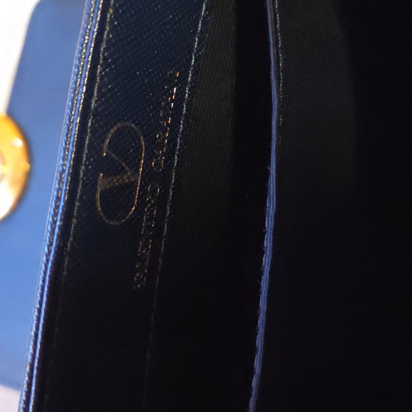 Valentino Garavani elegant Navy Blue Hand Bag - Picture 7 of 8